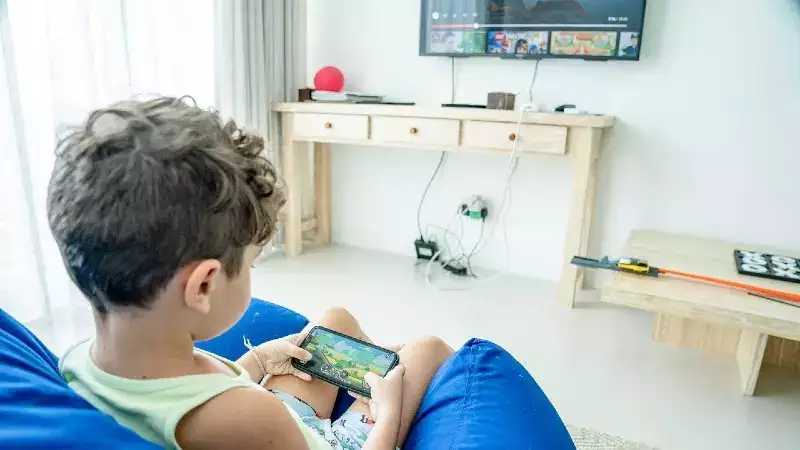 Struggling with your child's screen addiction? Here are 10 effective ways to tackle the issue