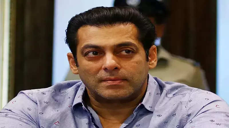 Salman Khan Death Threat Case Police Issues Lookout Notice Against The Accused