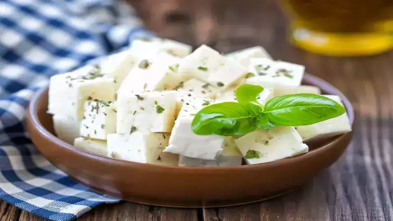 5 Health Benefits Of Feta Cheese That May Surprise You 0946