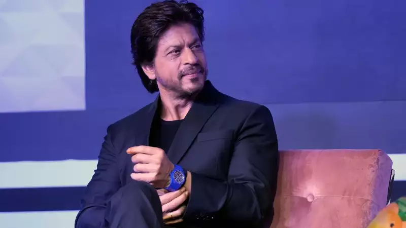 Here's how much Shah Rukh Khan's blue watch costs