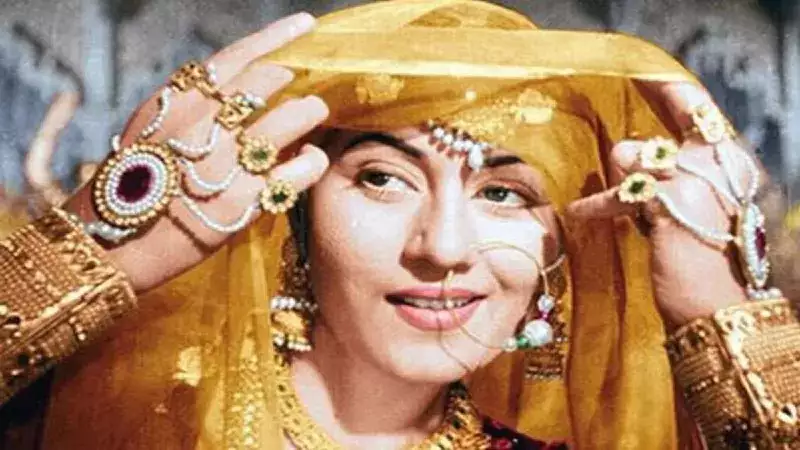 7 Unforgettable songs of legendary actress Madhubala