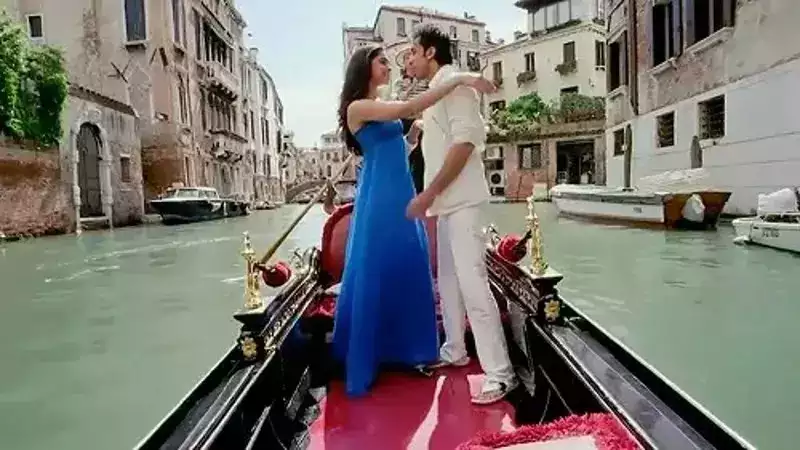 6 Bollywood songs shot on a ship or a boat