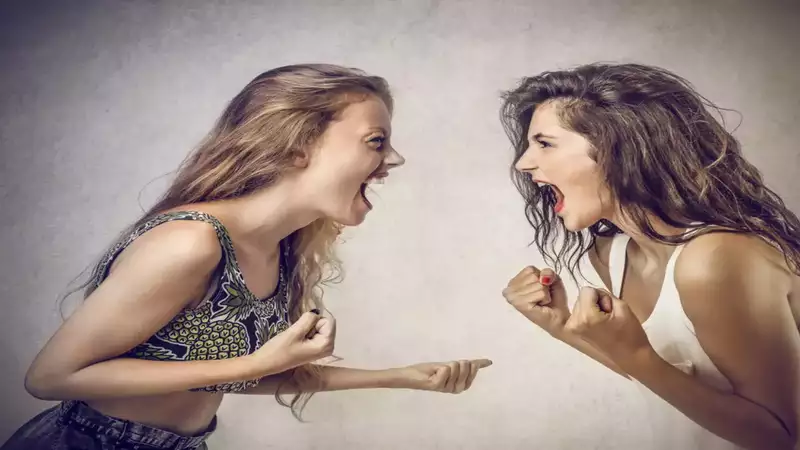 5 Warning signs of toxic friendships you shouldn't ignore