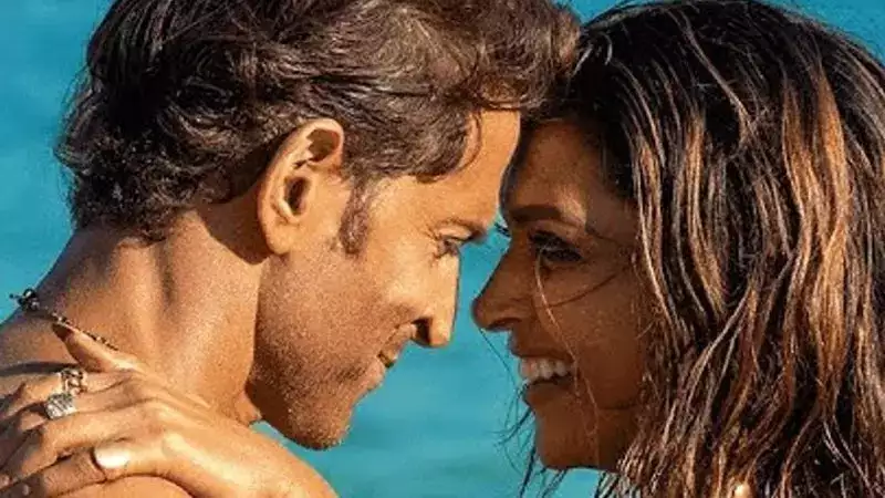 Hrithik Roshan and Deepika Padukone sizzle in 'Ishq Jaisa Kuch.' Full video of 'Fighter' song out now