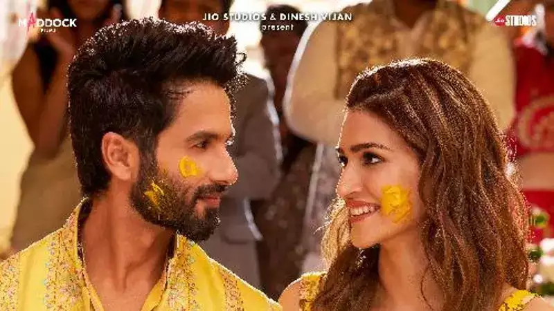 Shahid and Kriti's romantic video song 'Tum Se' from 'Teri Baaton Mein Aisa Uljha Jiya' is out. Watch now