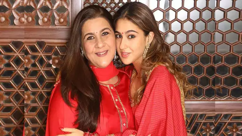 Sara Ali Khan shares her “relaxed” pictures from holiday with mom Amrita Singh