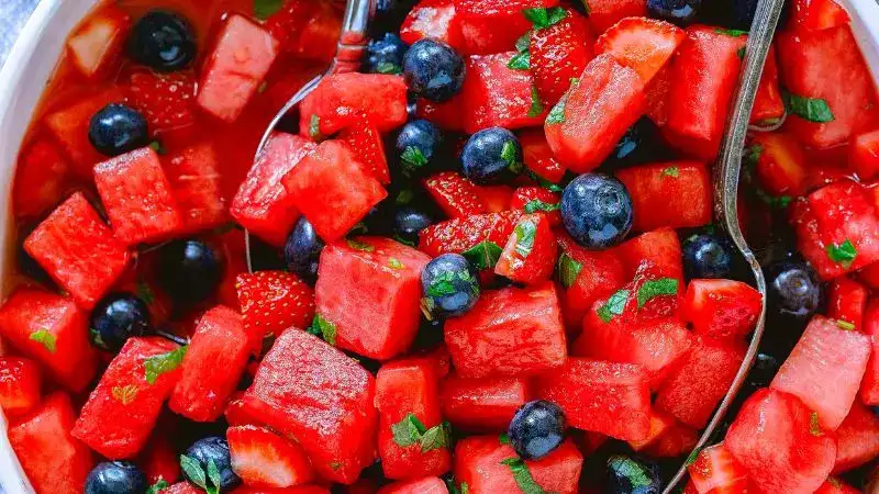7 Fat-burning foods to eat in summers for a healthy and fit body