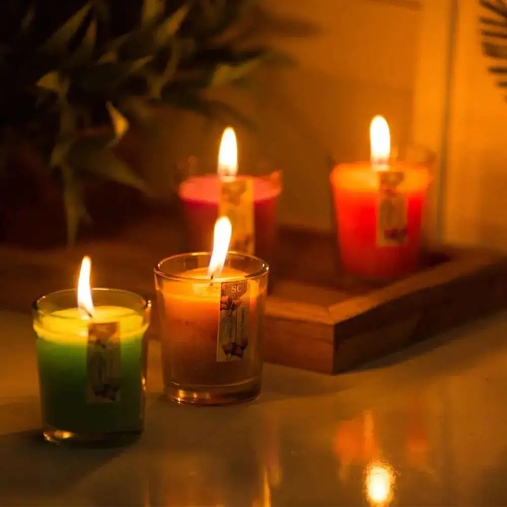 Pros and cons of using scented candles
