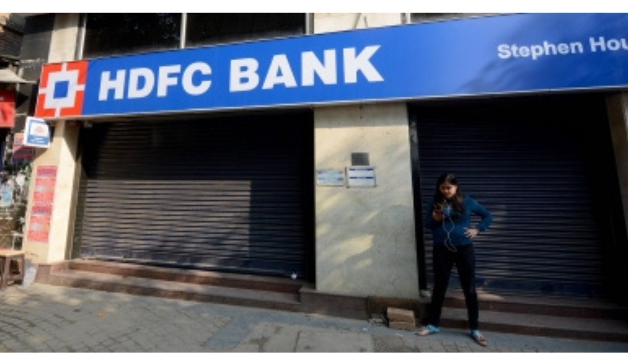 Hdfc Bank Share Price Today Stock Tumbles By Over 5 Pc Check Reason Why It Is In Red 3207