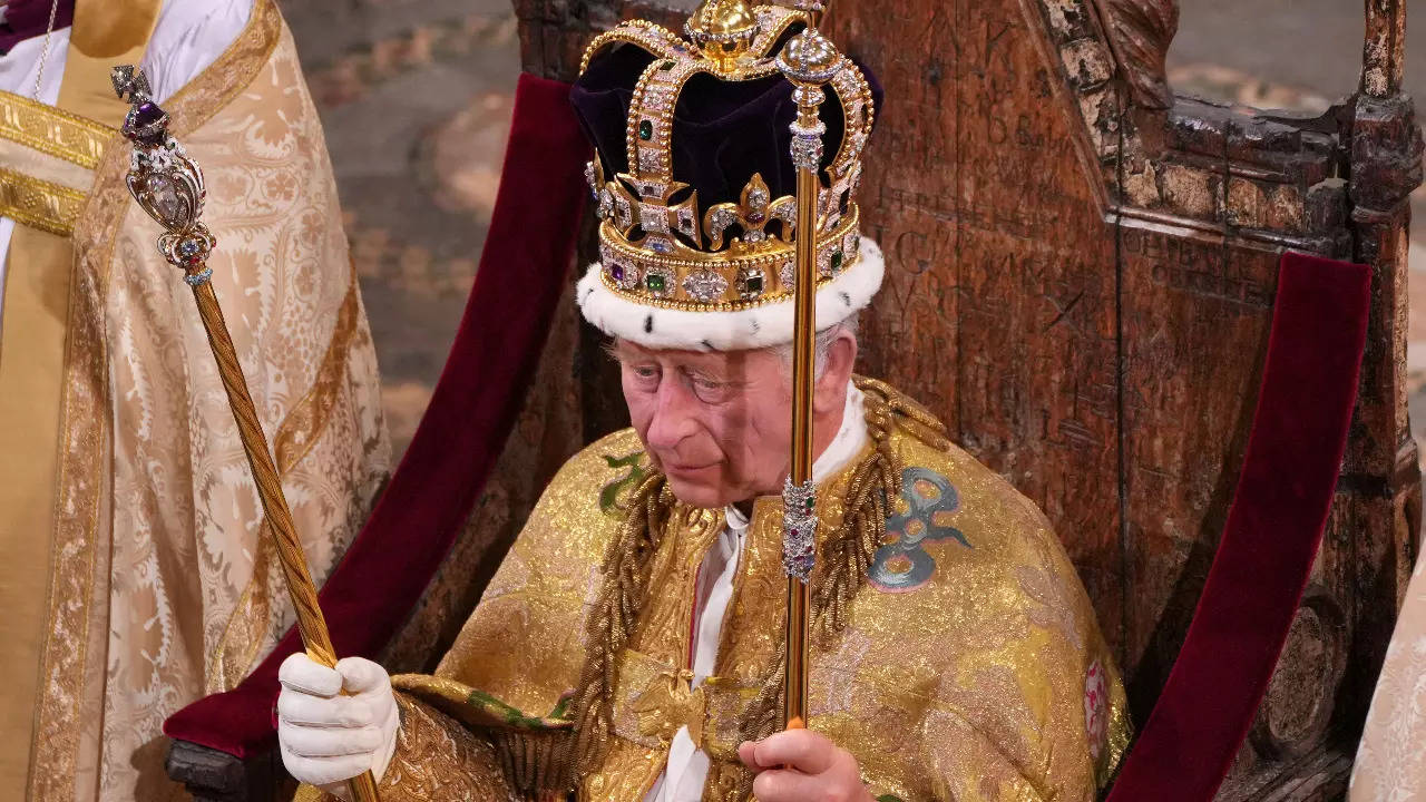 King Charles III crowned in ceremony blending history and change - CNA