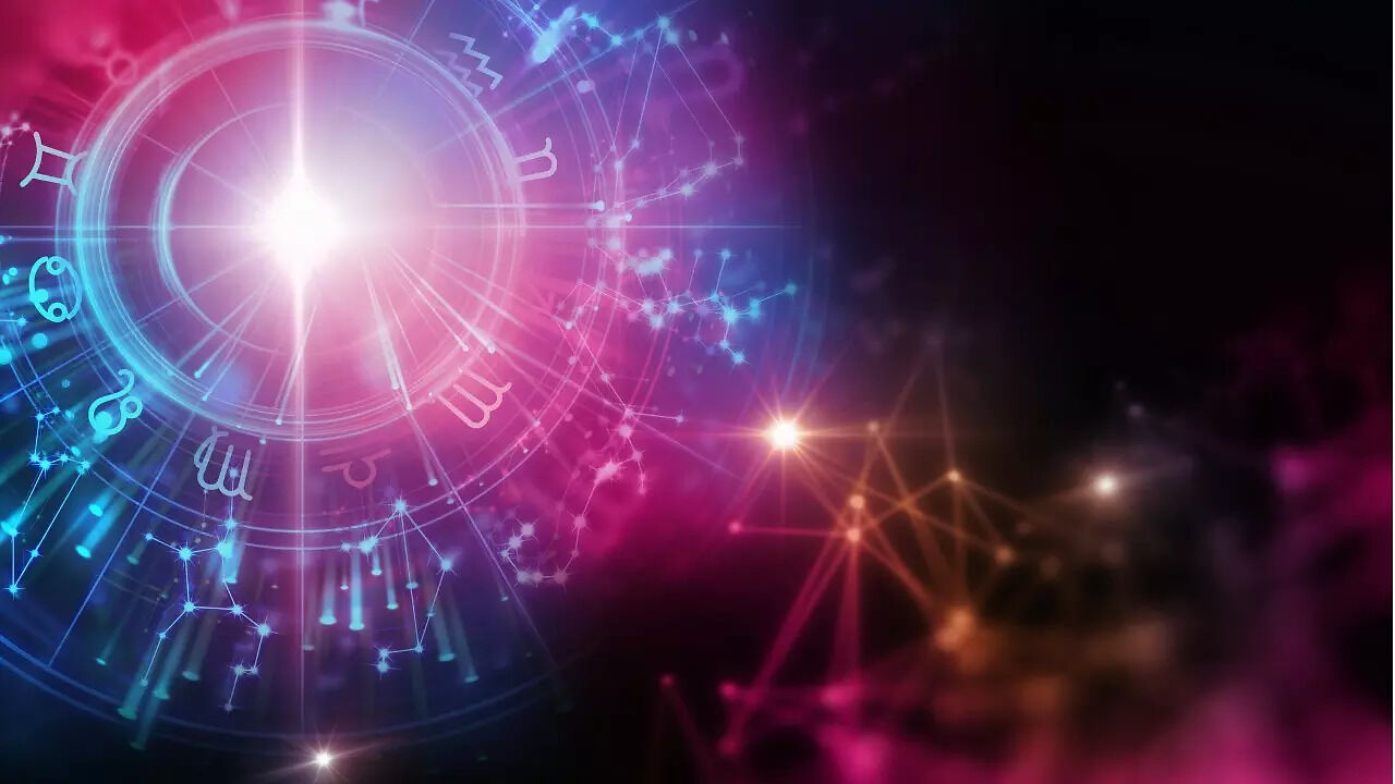 Horoscope Today, May 8, 2023: Aries Should Stay at Home Today, Good Time for Capricorns to Meet New People - Vimarsana News