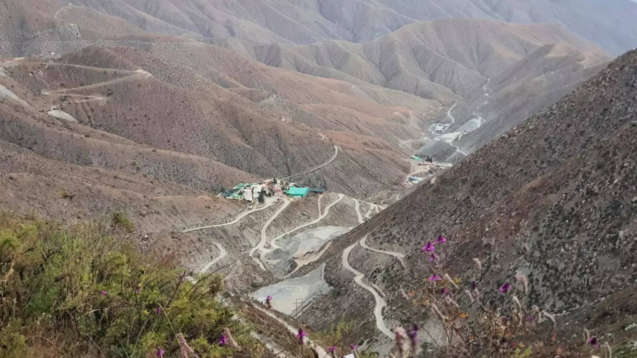 Peru mine - AP