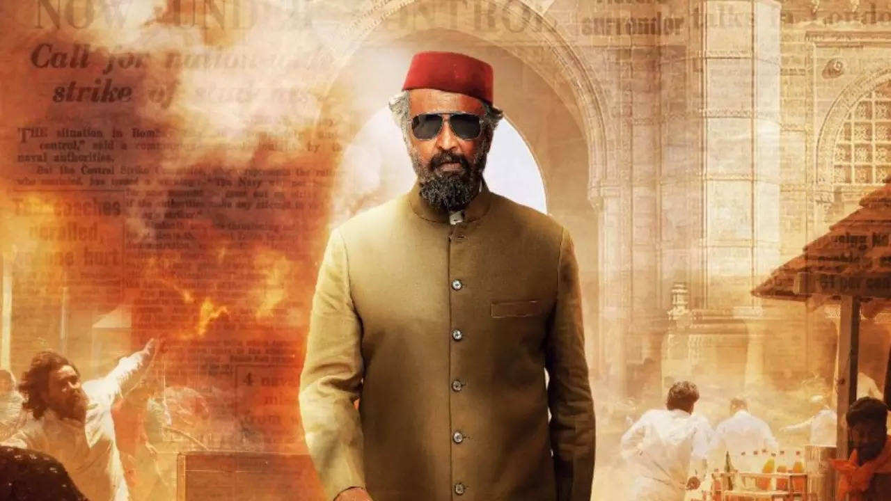 'DISAPPOINTED' Netizens React To Rajinikanth's 'EMBARRASSING' First Look As Moideen Bhai In Lal Sala