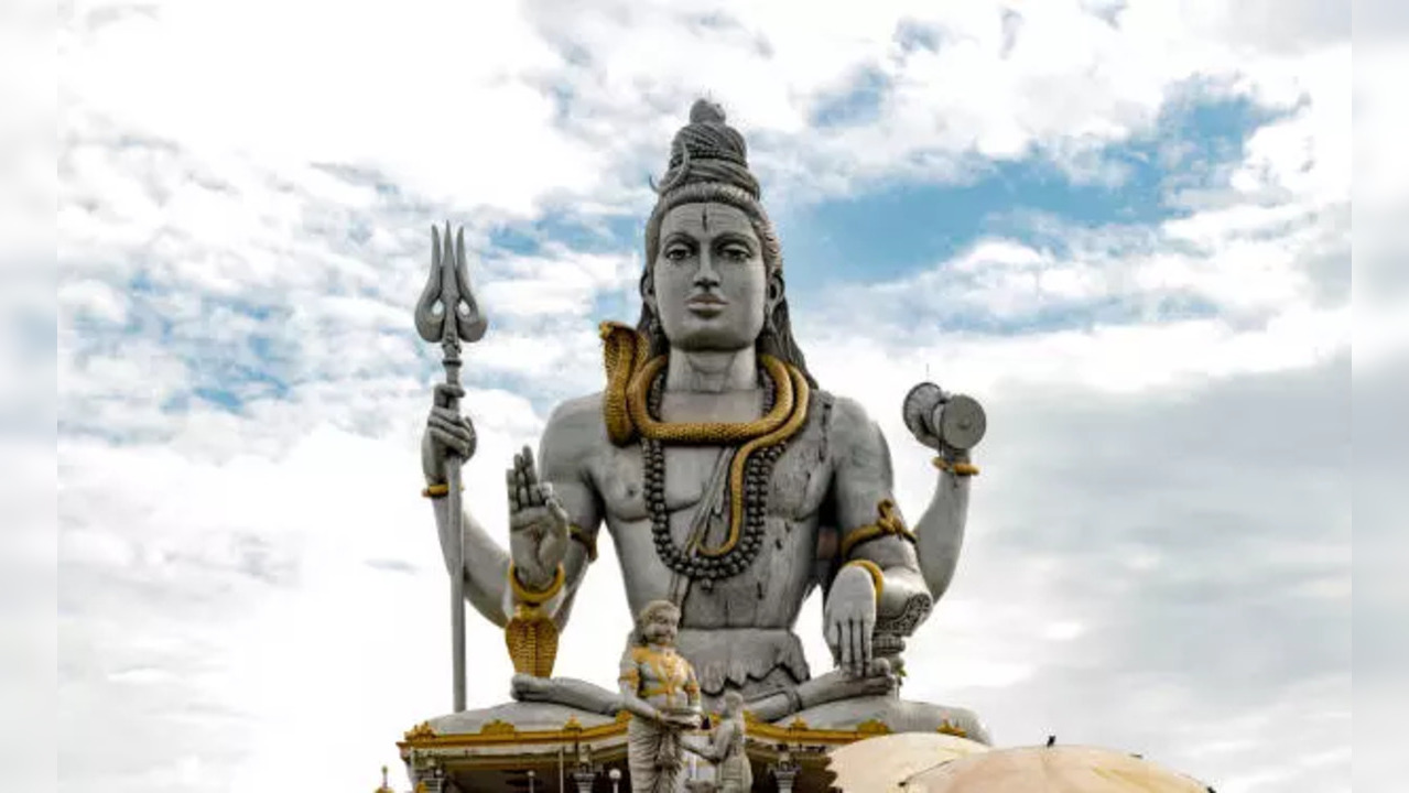 Rudra form of Lord Shiva is worshipped on the day of Rudra Vrat