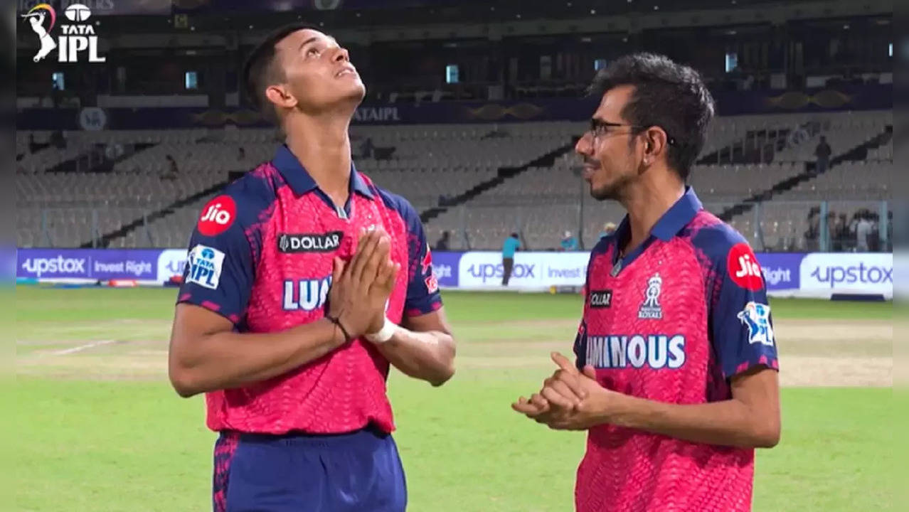 Yashasvi Jaiswal reaction to Chahal and Virat Kohli's praise.