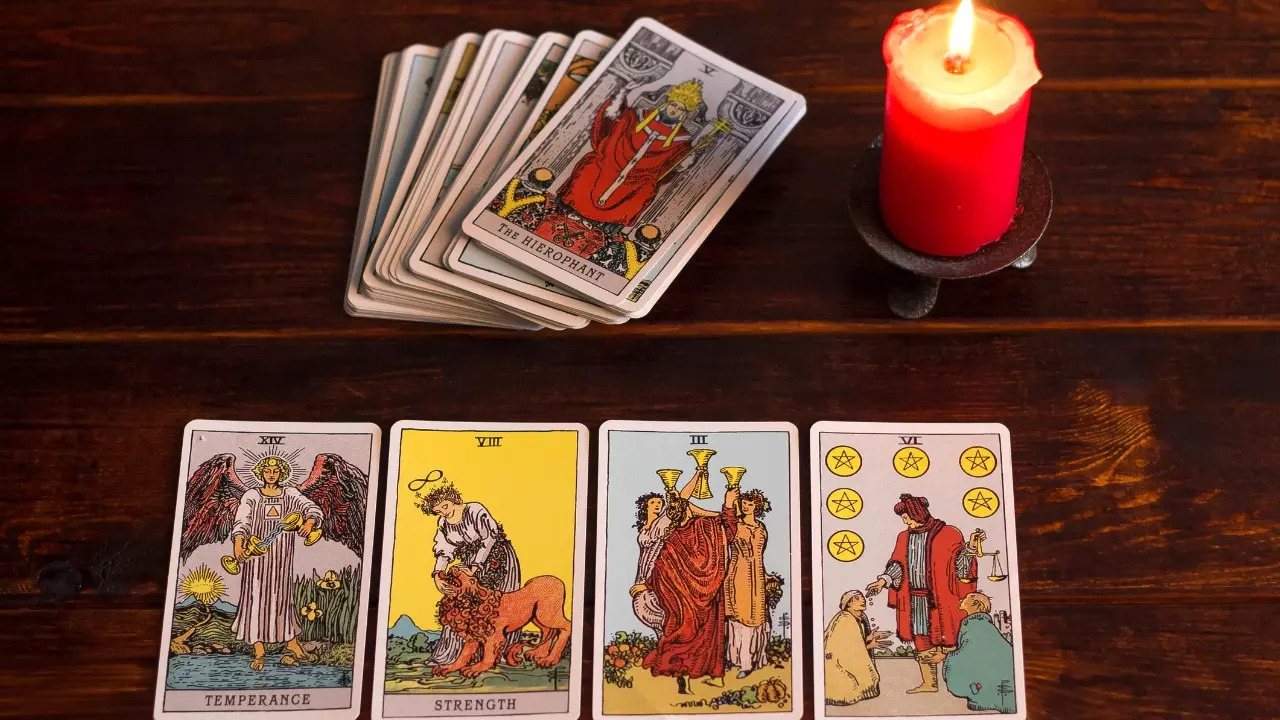 Tarot reading