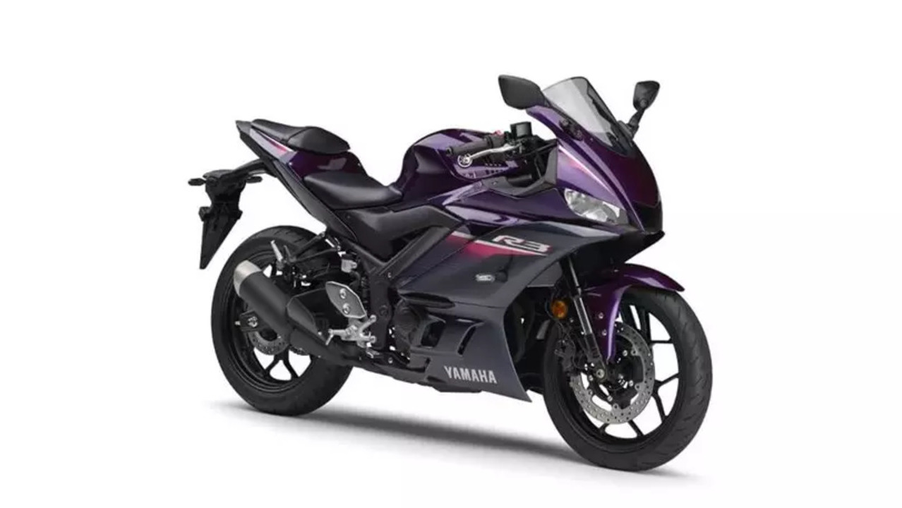 2023 Yamaha R3 updated with new feature and cosmetic changes.