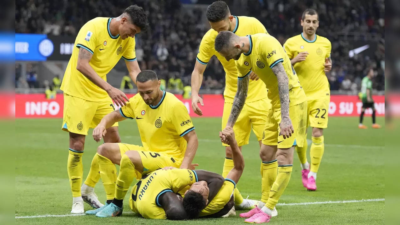 Inter warms up for Champions League final by beating Torino in