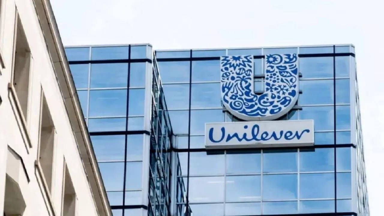 Hindustan Unilever share price target 2023: Stock extends gains for fourth session; should you buy?