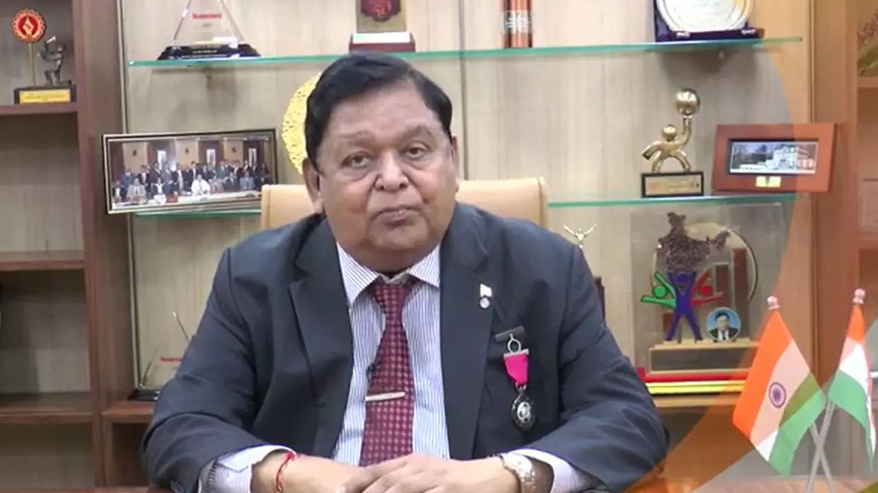 AM Naik