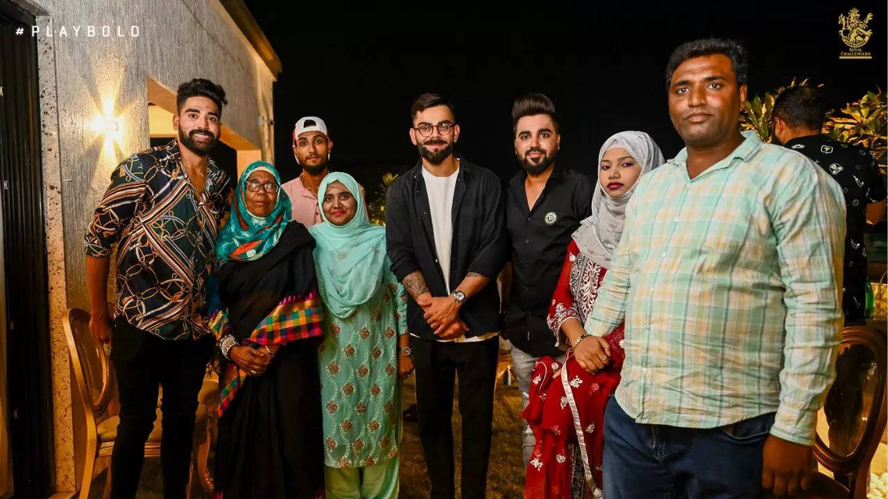 Virat Kohli And Mohammed Siraj's Framed Photo Takes Center Stage During RCB Dinner, Netizens Hail Special Bond