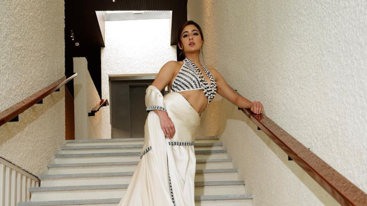 Sara Ali Khan Goes Desi At Cannes As She Slips Into White Saree. Her Backless Deep Neckline Blouse Is Just Too Stylish To Miss