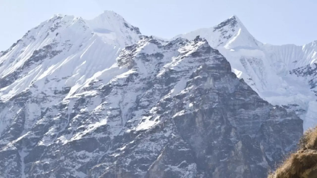 Indian Female Mountaineer Fitted With Pacemaker Dies At Everest Base Camp