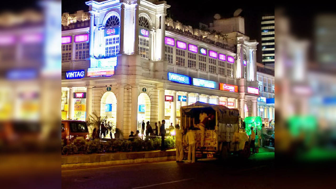 Four People Stuck In Lift Of Resto-Bar ln Delhi's Connaught Place