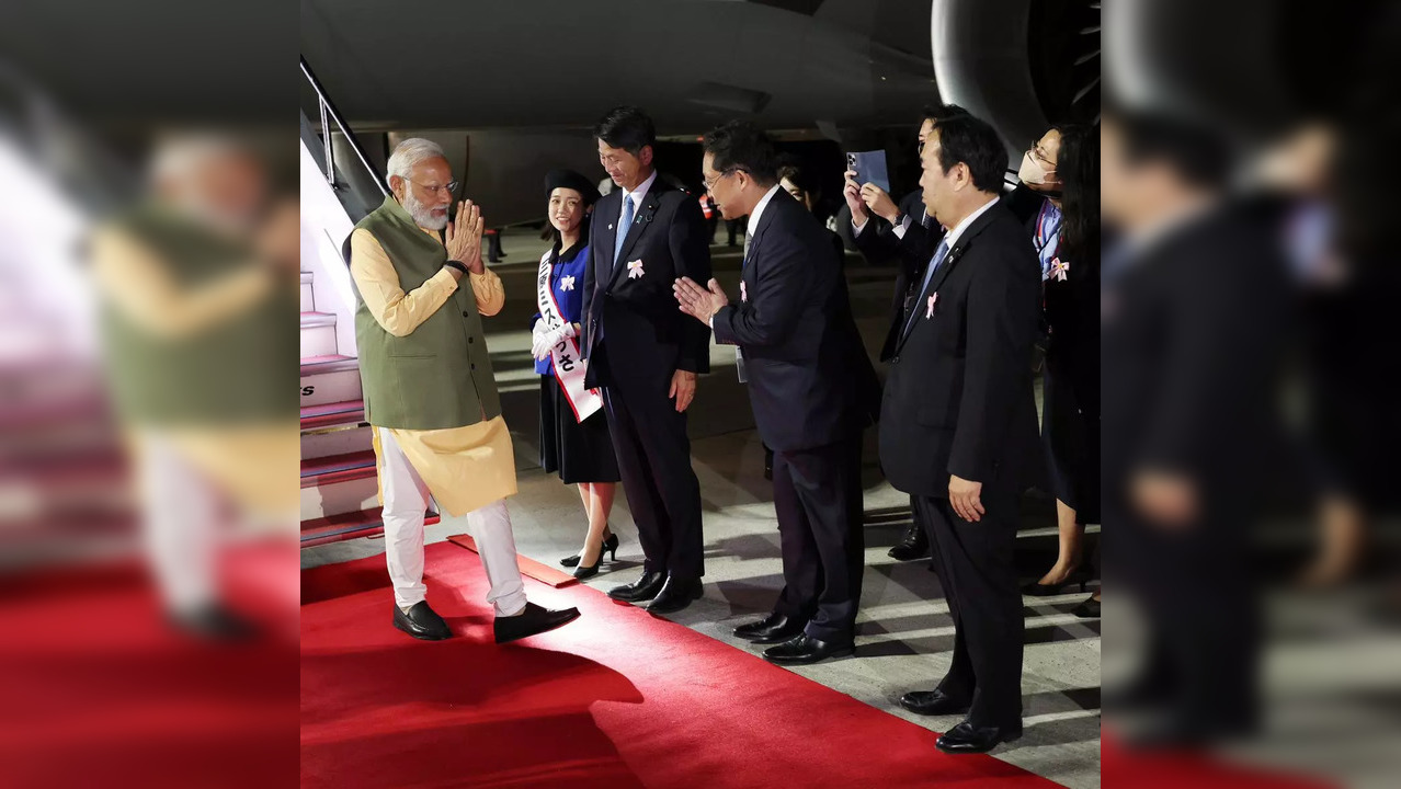 Prime Minister Narendra Modi arrives in Hiroshima, Japan. Photo: twitter/@narendramodi