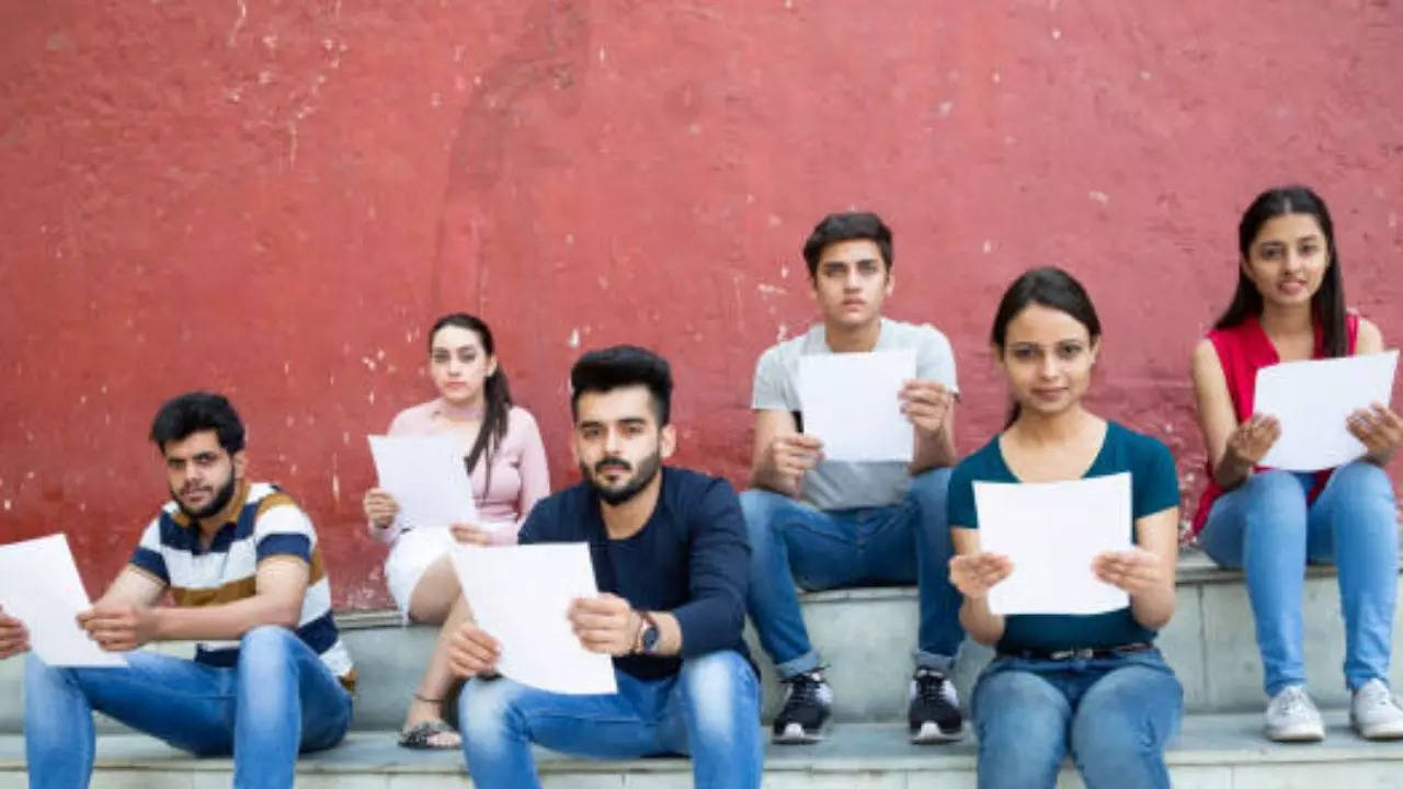 22 Muslim students clear TNPSC Group II exam | Tamil Nadu News - The Hindu
