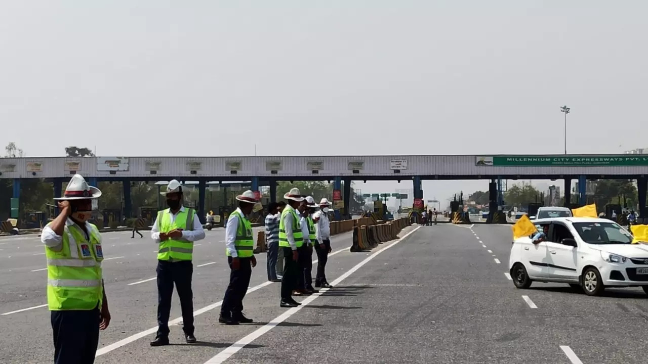 Kherki Daula toll plaza.