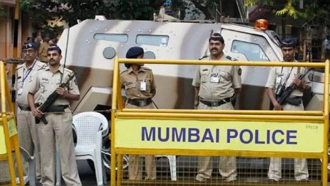 ​Mumbai Police gets threat to blast city