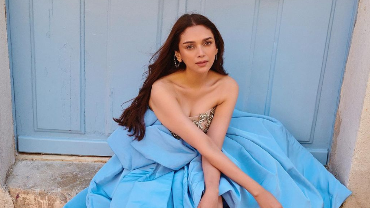 Cannes 2023: Aditi Rao Hydari Exudes Glam And Hotness In Plunging Neckline Blue Gown And She Is Game