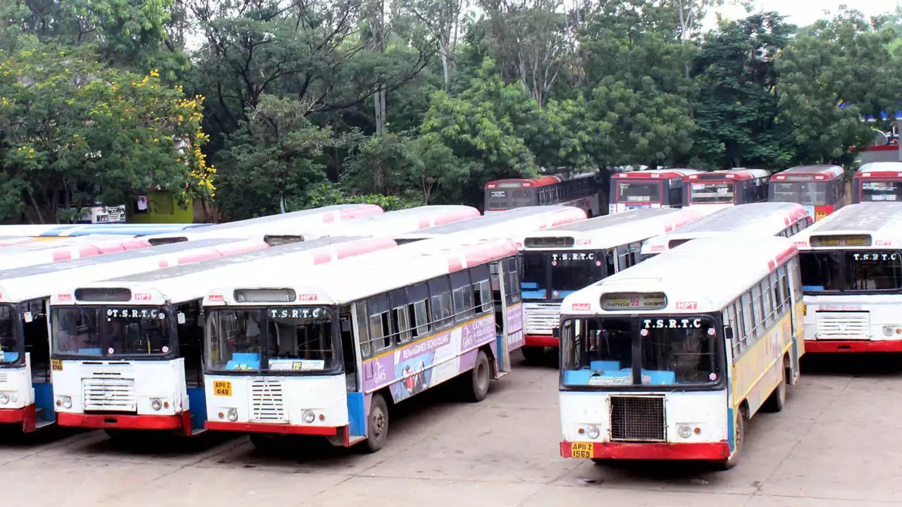 TSRTC Buses.