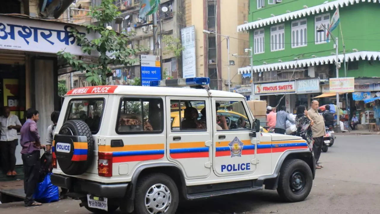 Mumbai Police Vehicle.