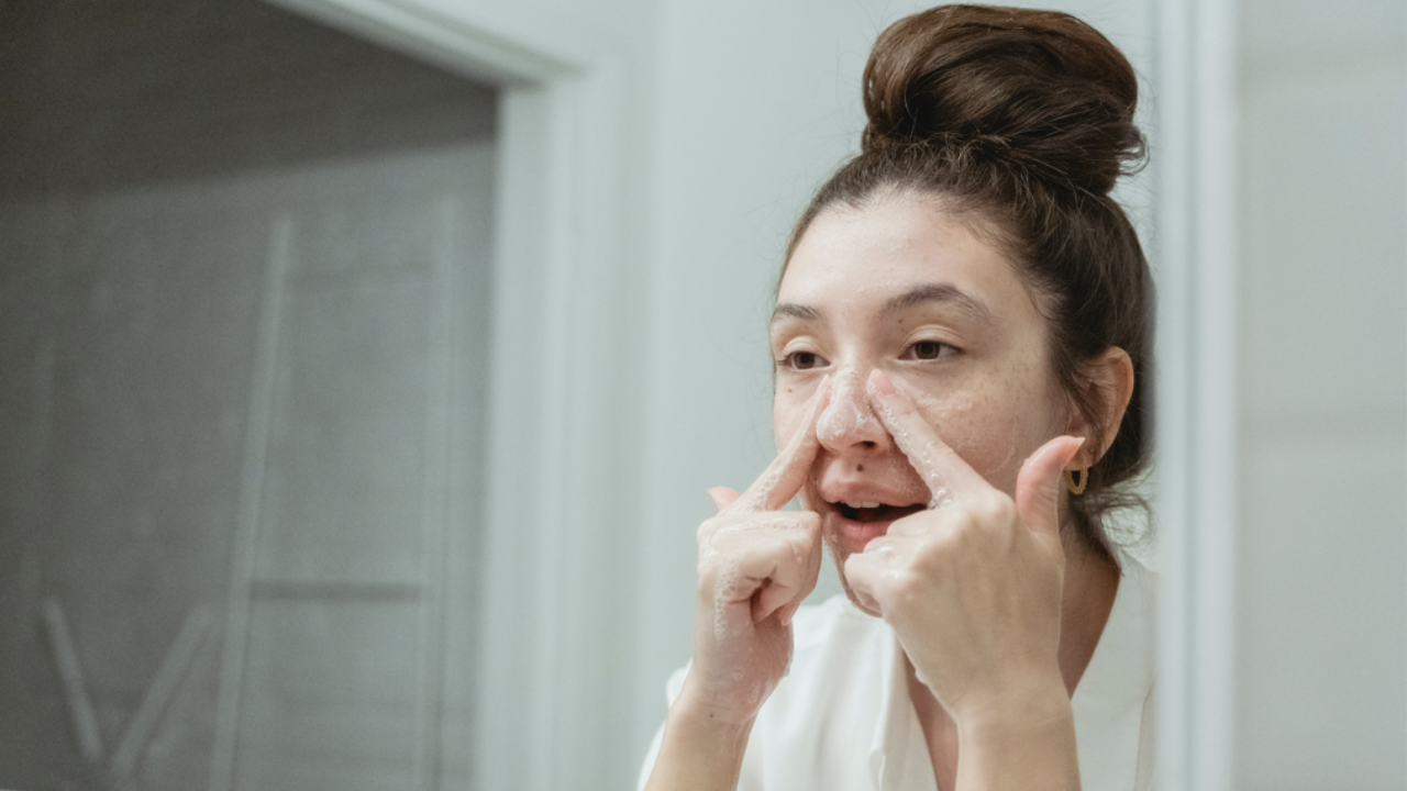 Nighttime skincare routine tips. Pic Credit: Pexels