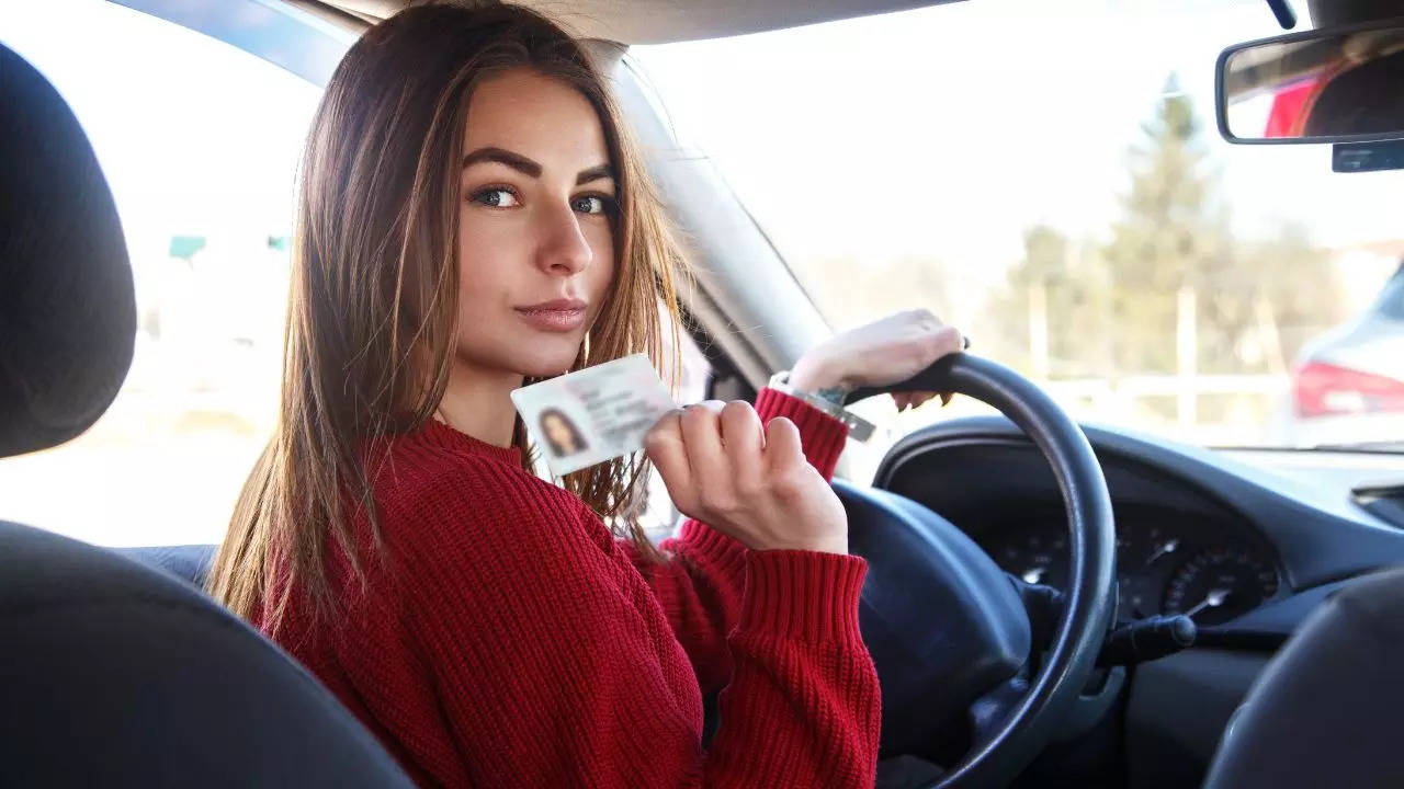 The Georgia Department of Driver Services issued a reminder to 'wear clothes' for digital licence photo submission