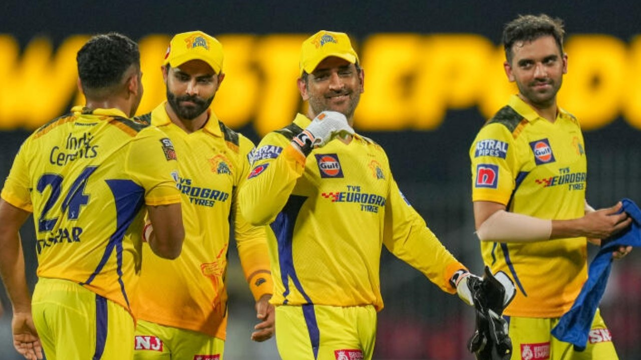 MS Dhoni Hugged Me After The Match: CSK Pacer Recalls Getting Scolded ...