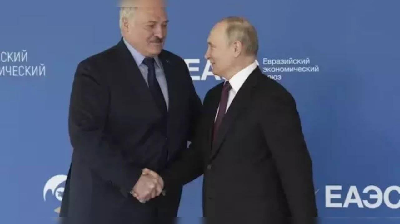 Belarus President Rushed to Hospital After Closed-door Meeting With Putin, Condition Critical