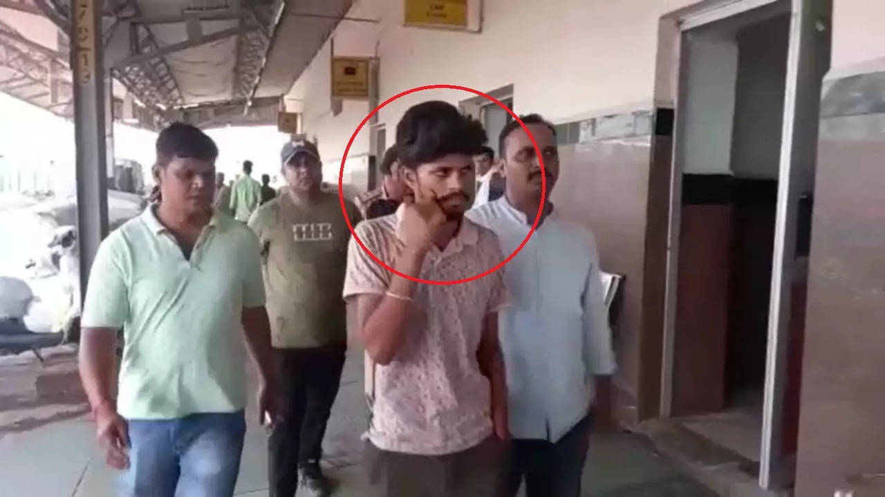 Bajrang Dal's District Co-ordinator Caught Smuggling Hemp In Madhya Pradesh's Satna, Arrested