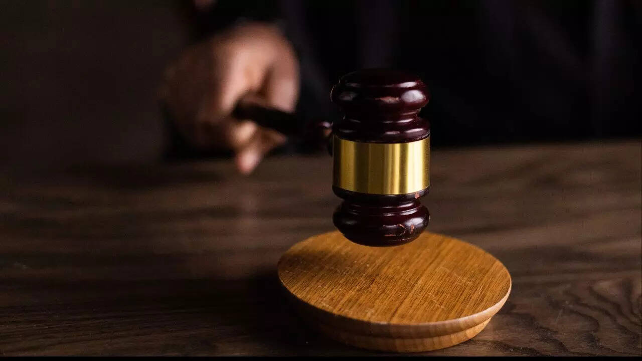 Lawyer Uses ChatGPT To Present Case Evidence, Realizes AI Tool Gave