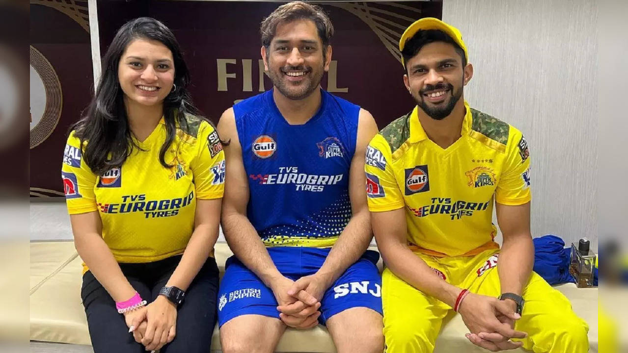 Ruturaj Gaikwad MS Dhoni Ambati Rayudu IPL 2023 title dedicate