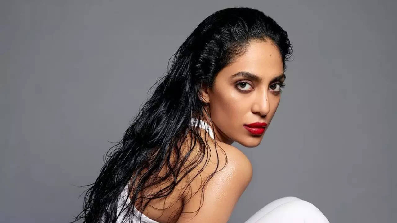 Sobhita Dhulipala