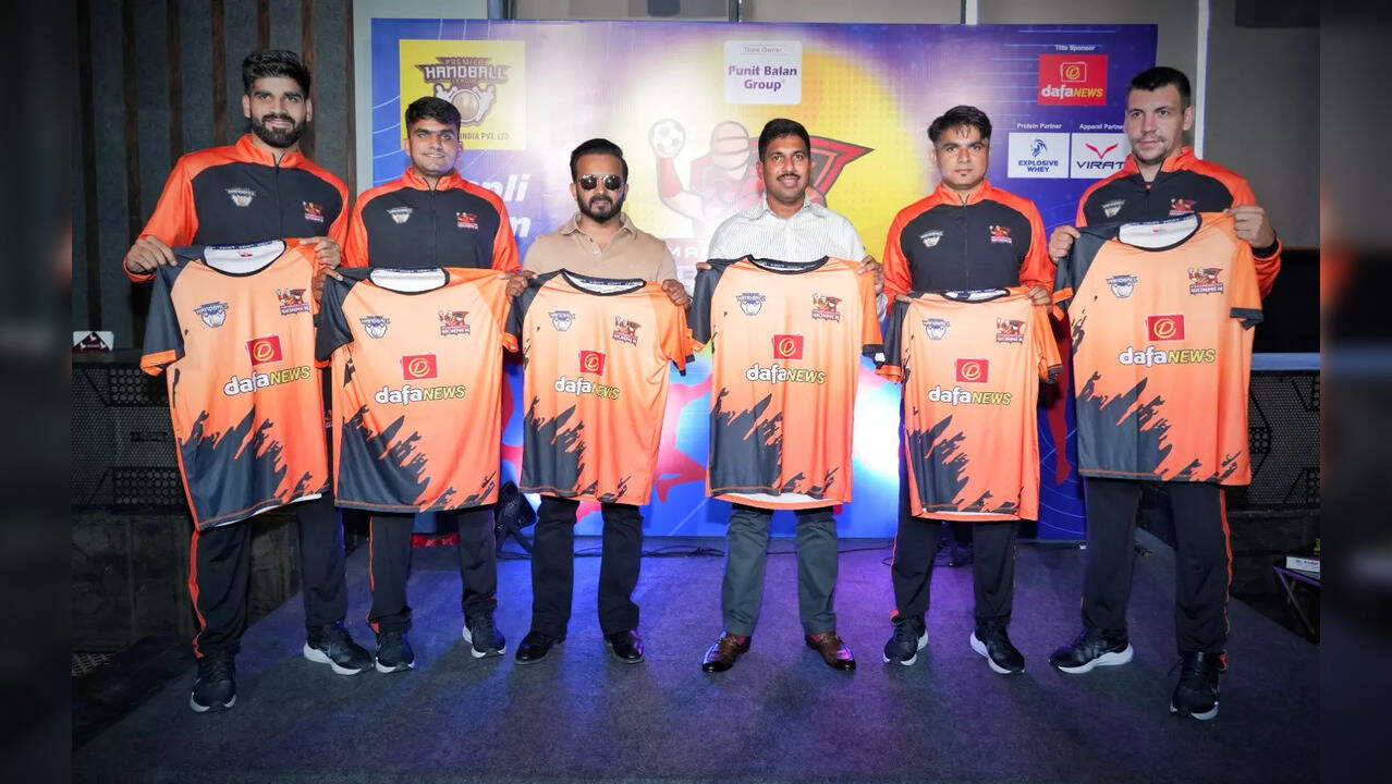 Premier Handball League: Maharashtra Ironmen Launch Jersey For Inaugural Edition