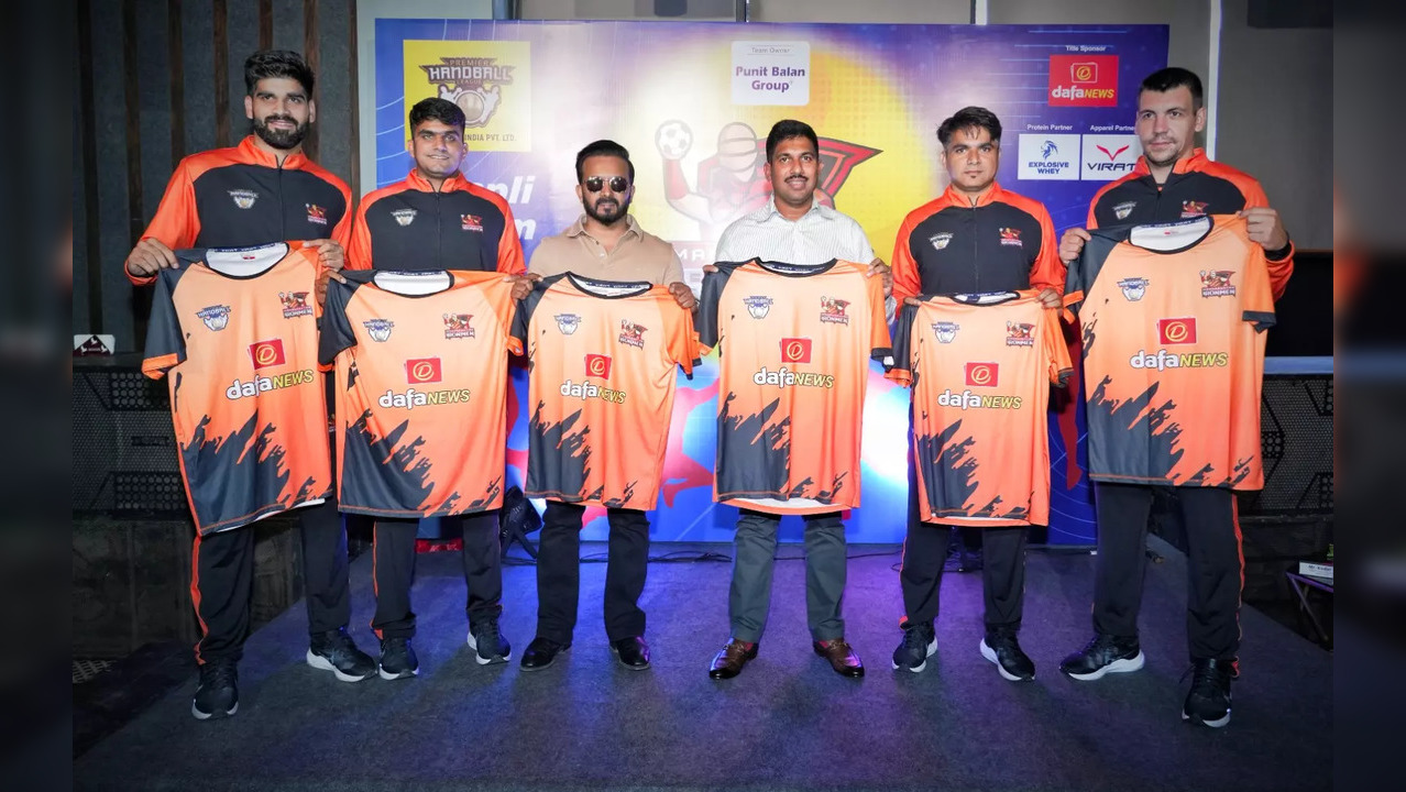 Premier Handball League: Maharashtra Ironmen Launch Jersey For Inaugural Edition