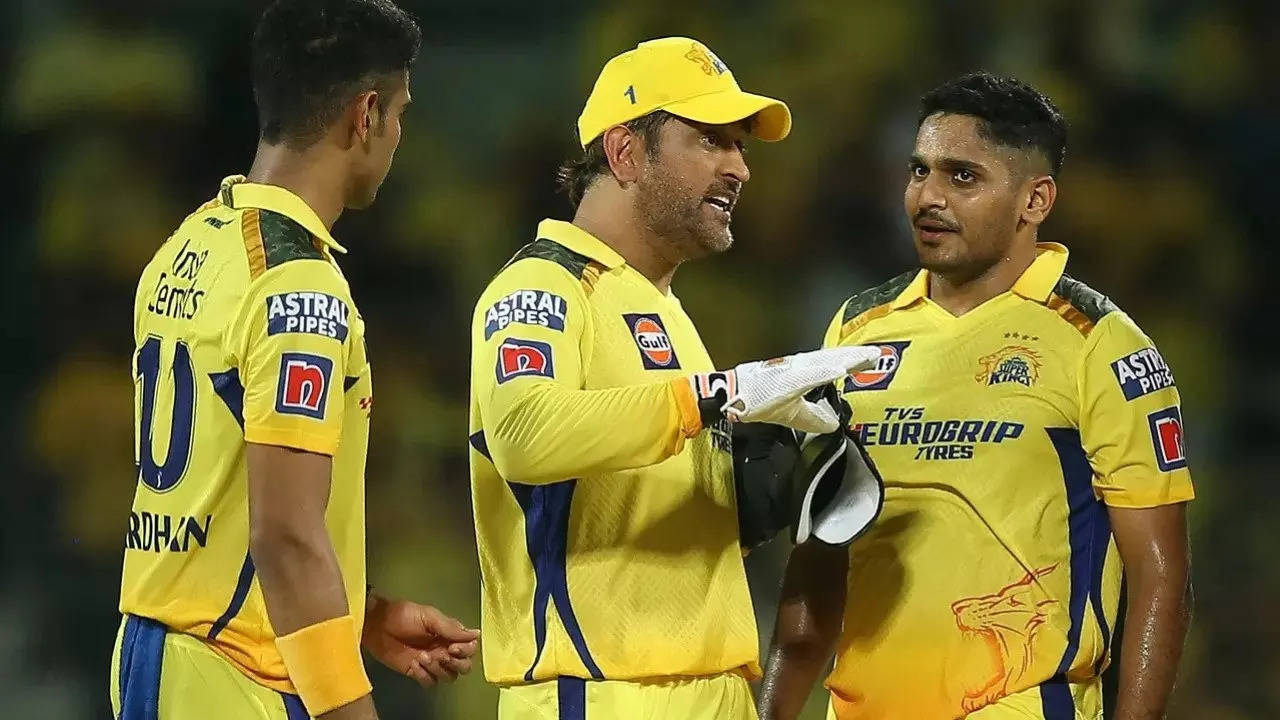 MS Dhoni, Tushar Deshpande