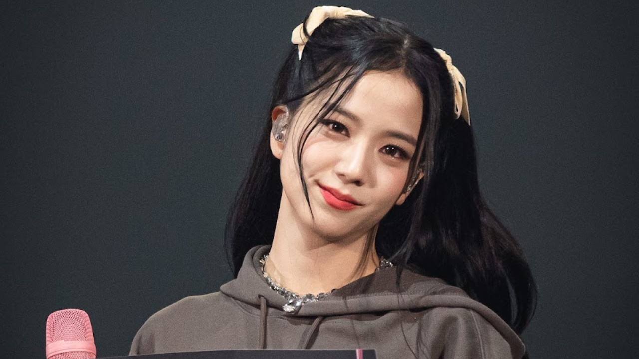 Blackpink's Jisoo tests positive for COVID-19