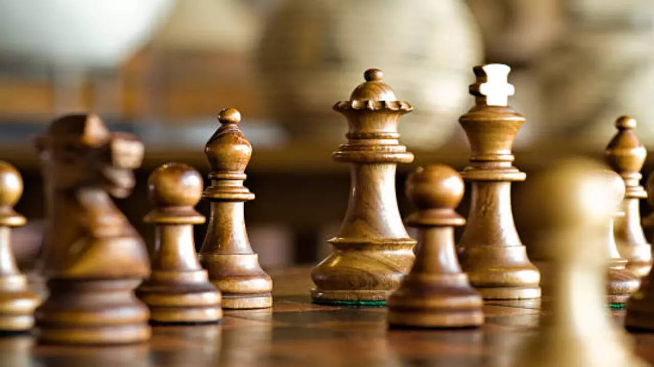 Blindfold chess game with commentary