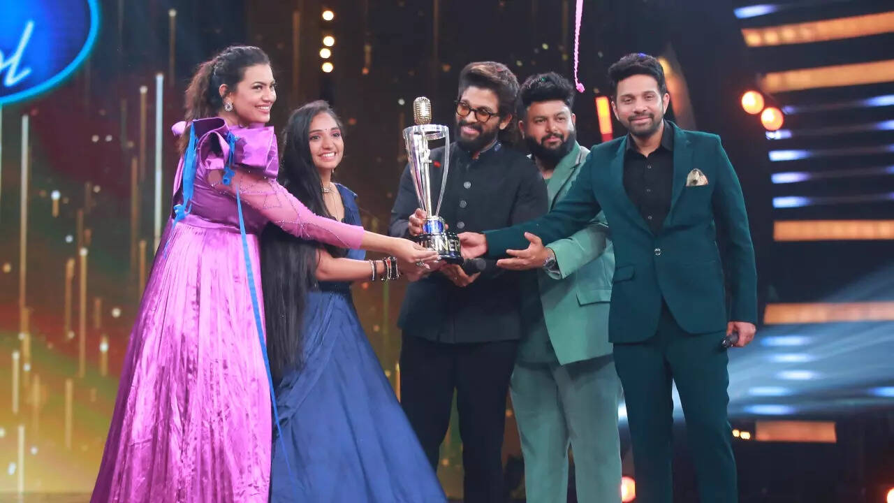 EXCL! Telugu Indian Idol 2 Winner Soujanya Bhagavatula REVEALS Her