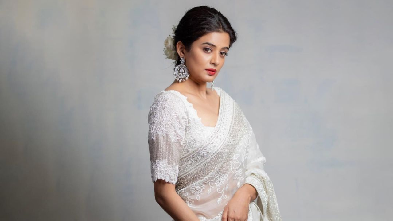 Priyamani Sensational comments spends money on publicity stunts of heroines in Mumbai